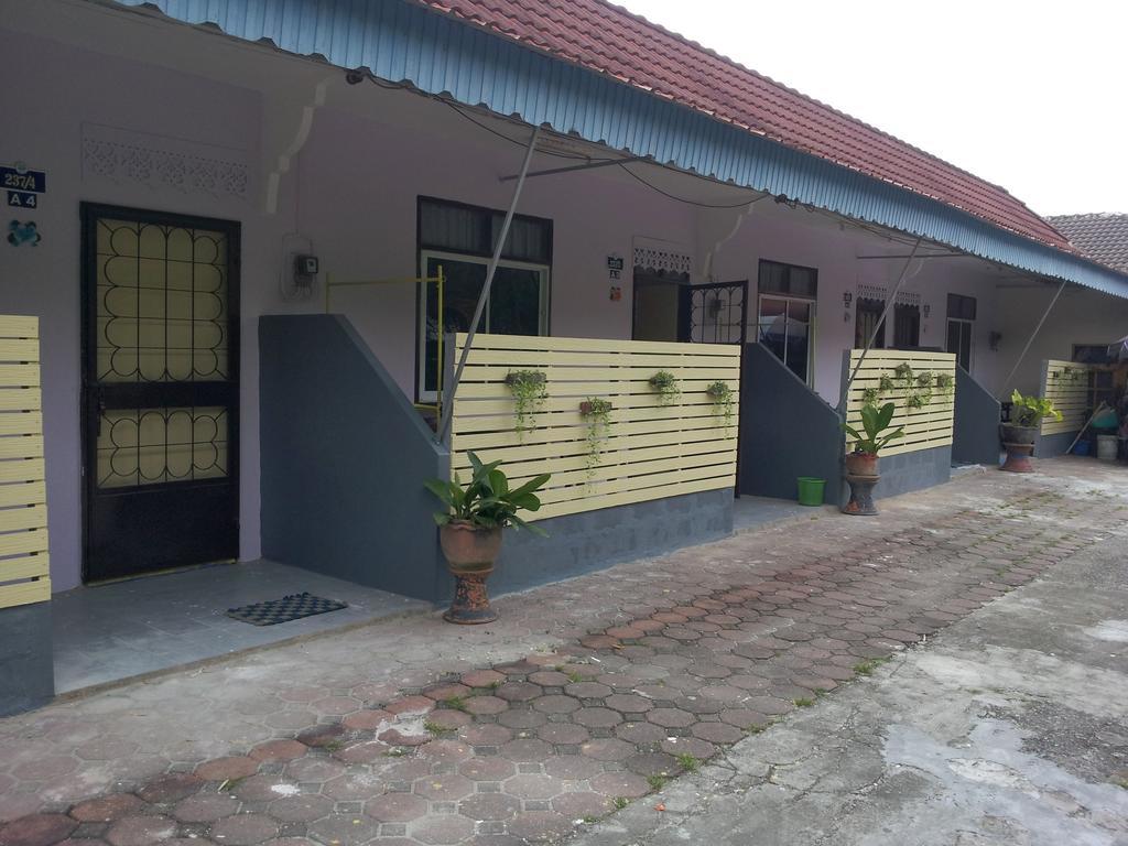 Nan Inn Bungalow Karon Exteriör bild